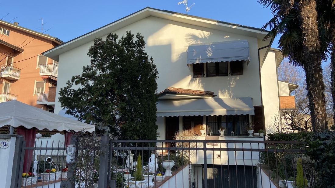 Villa F
